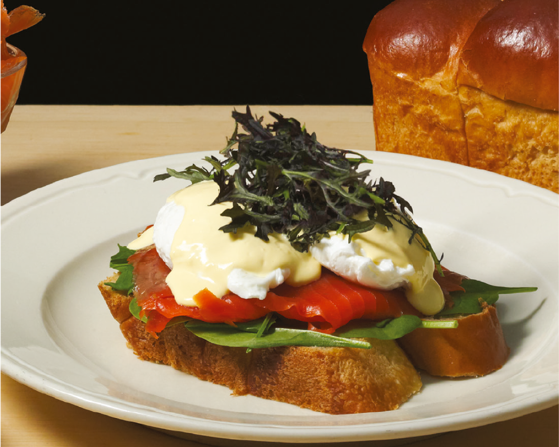 Huevos benedictinos con salmón ahumado