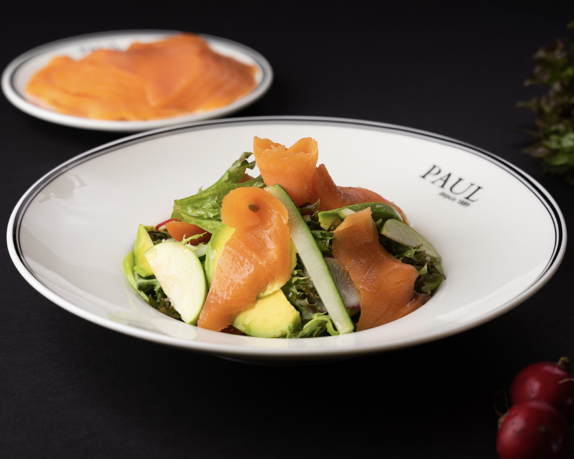 Ensalada de salmón a la naranja