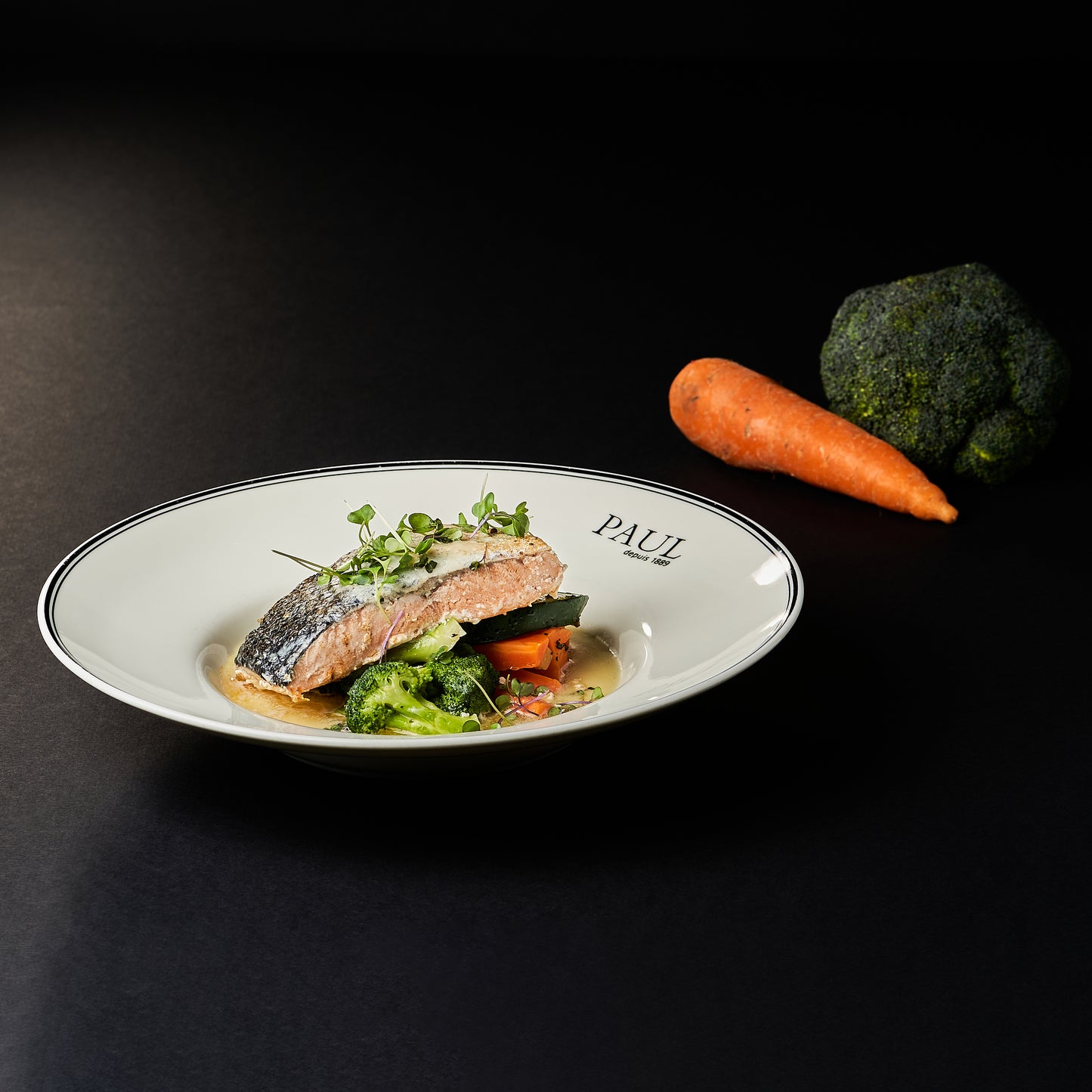 Salmón con vegetales